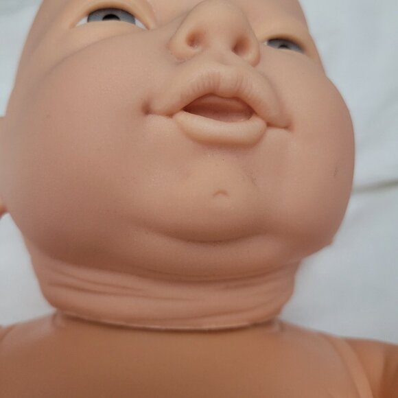 Vtg Cititoy Baby Doll Hong Kong 1985 diaper lifelike blue eyes moveable limbs - Picture 14 of 14